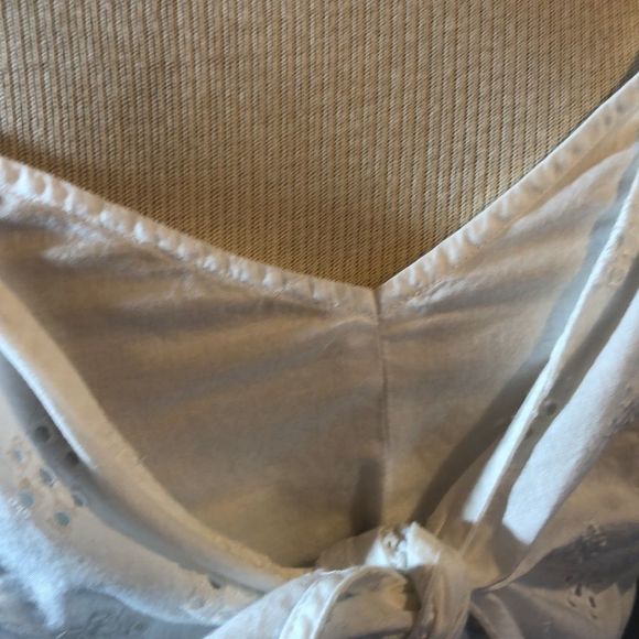 Aerie white eyelet romper embroidered eyelet/sz Sm/ spaghetti straps/cutout - Picture 9 of 14